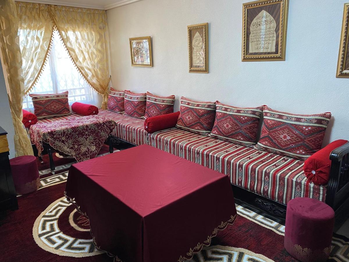 Casa Nour Con Parking Apartment Elche Bagian luar foto